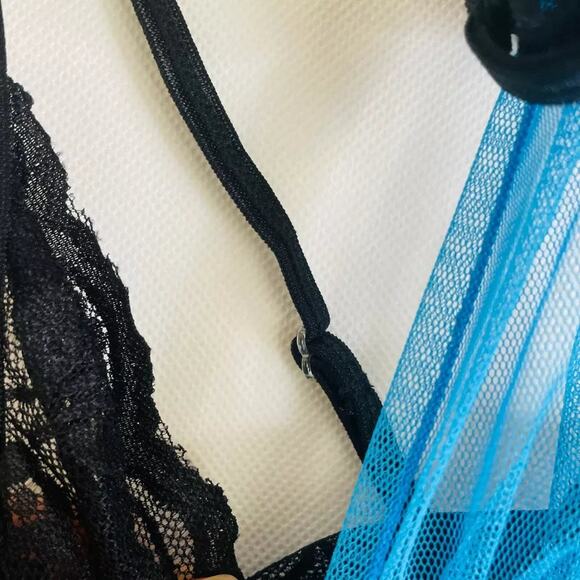 Fantasy Lingerie Lace Mesh Babydoll Set with Matching G-String - Size Medium - Picture 4 of 6